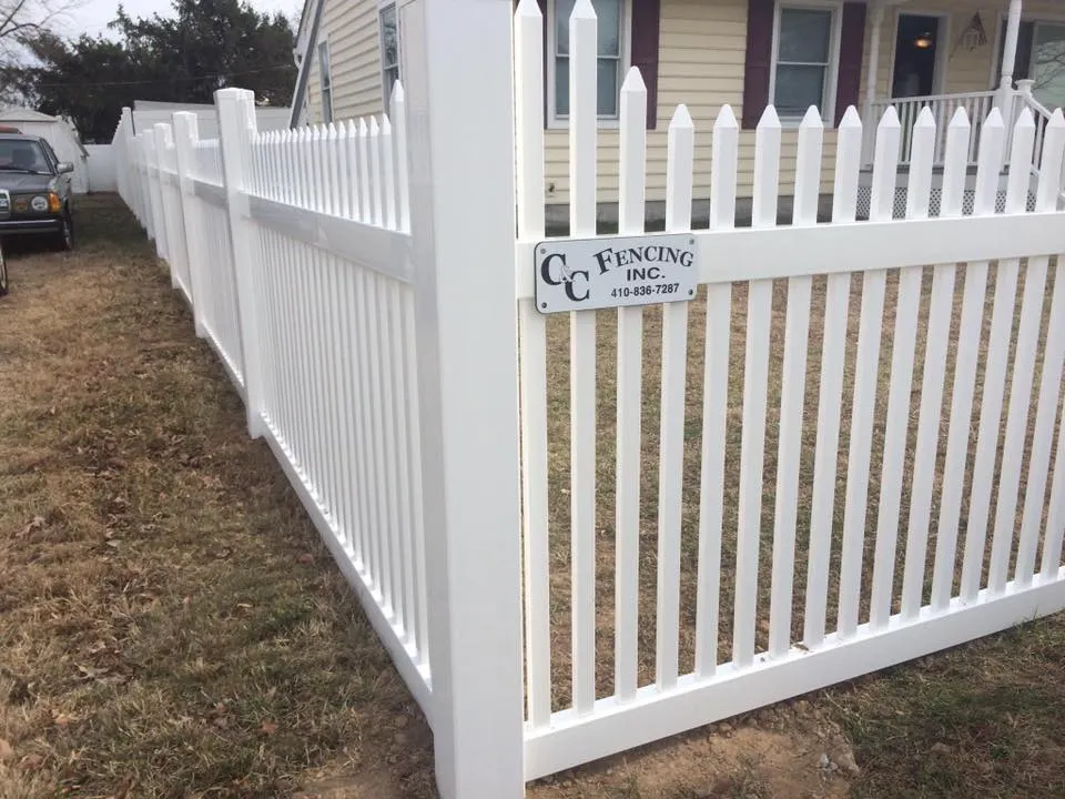 Vinyl Fencing